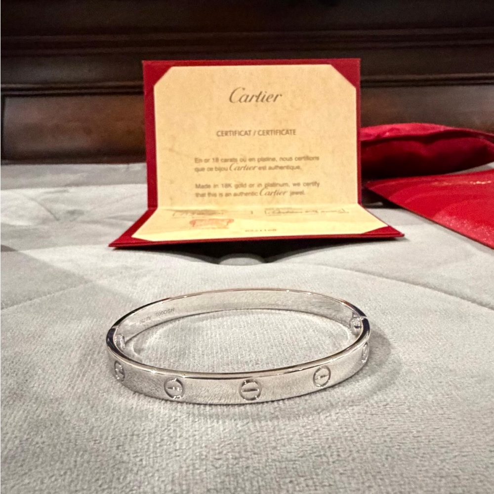 Cartier white gold Love Bracelet classic model excellent condition - Picture 4 of 9